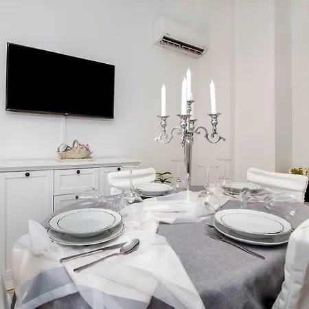 Apartman Len *